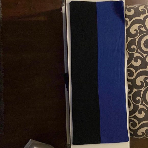 Theory Color-Blocked Cashmere Scarf; BLACK MULTI ; ONE SIZE; - Picture 5 of 8